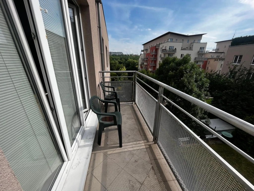 MONFas APARTMENT GARDEN CITY
