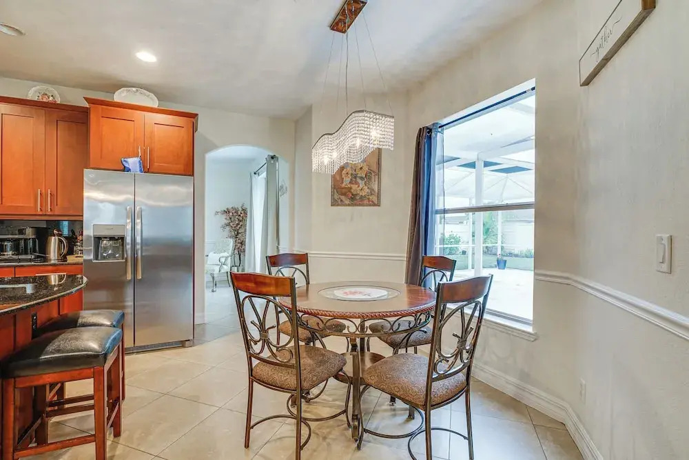 Hot Tub + Fire Pit: Spacious Cape Coral Oasis!