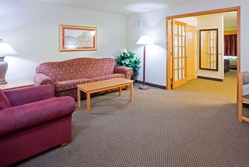 Northwoods Inn & Suites - Blackduck