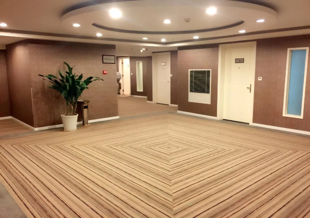 Greet Hotel