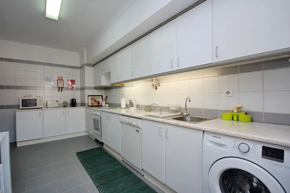 Feels Like Home Funchal Spacious Apartment with Balcony