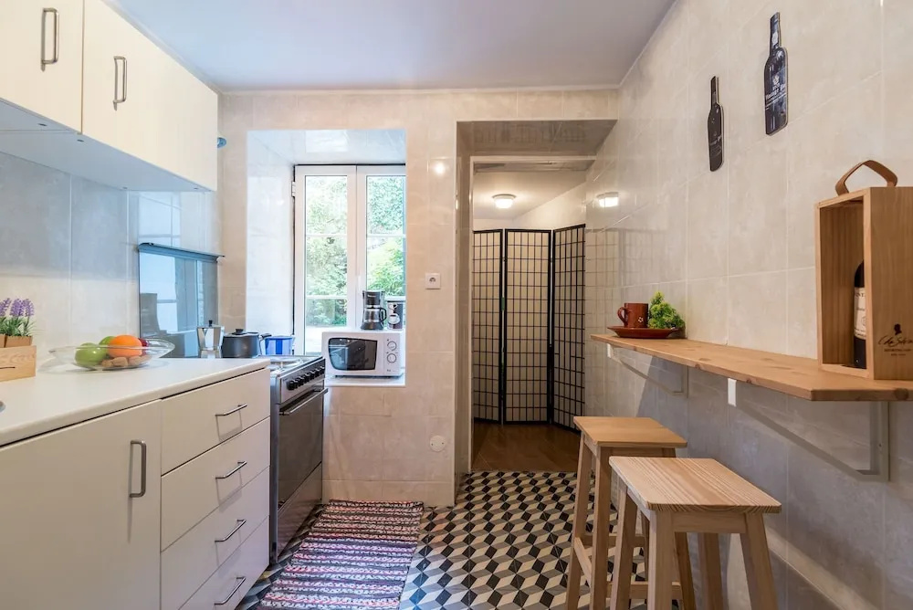 Frs001 · Vinofino 2B Duplex Private Garden · Wifi · View