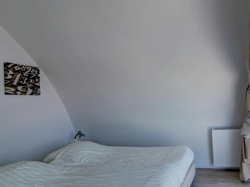 Luxury Apartment in a Residence Right on the Boulevard and the Beach