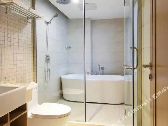 Huayang Hotel