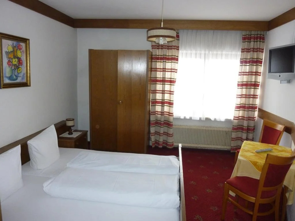 Hotel-Pension Tasma