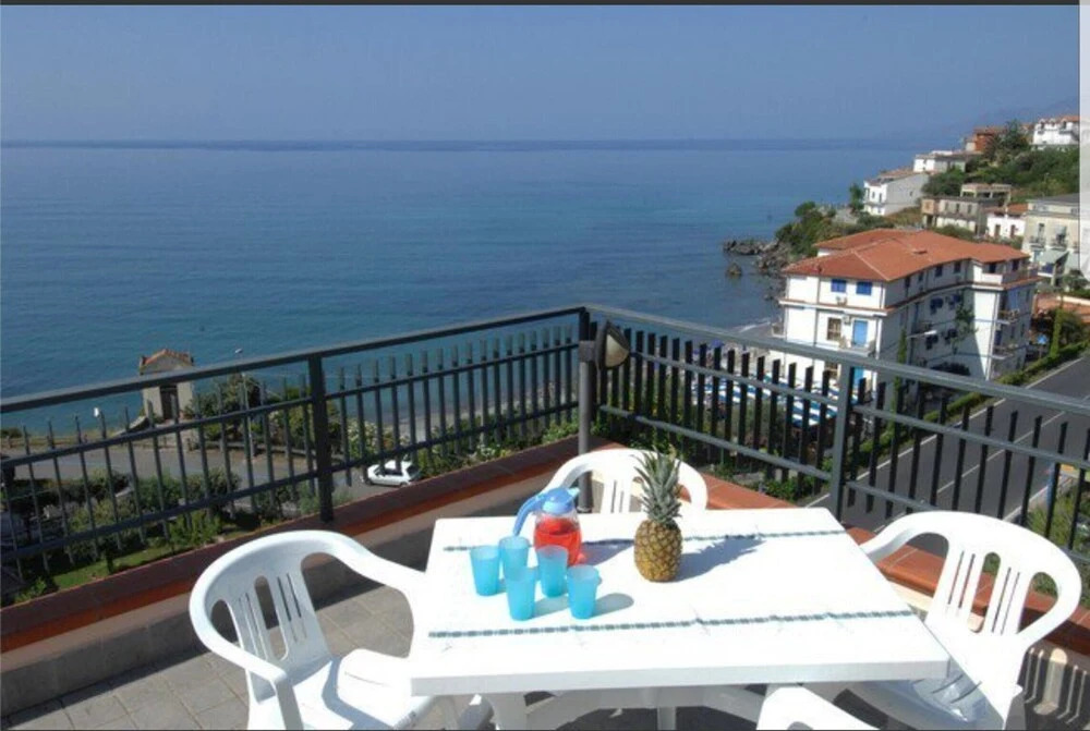 Apartment With 2 Bedrooms in Vibonati, With Wonderful sea View, Furnis
