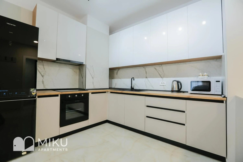 Miku Apartment - Vibrant 1Bd Apartment Near the Lake