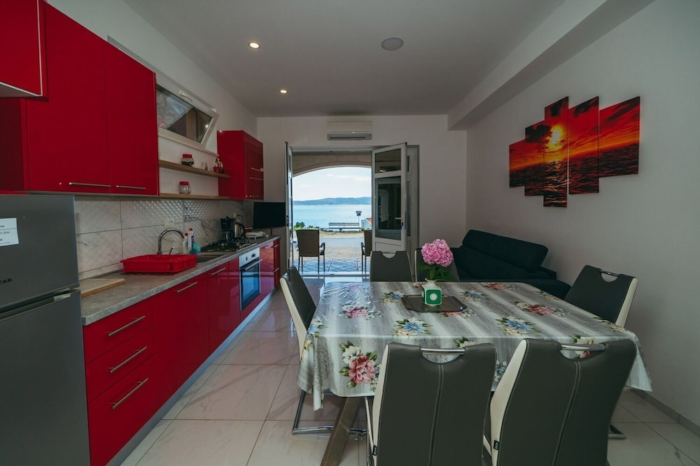 Apartments Lovre