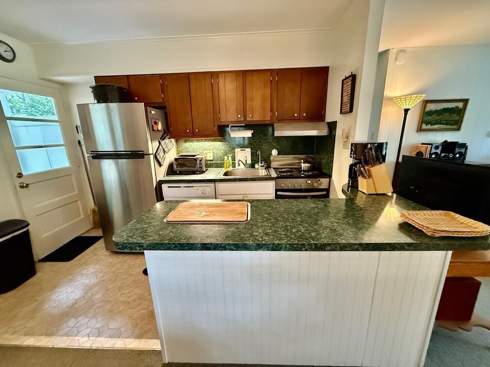 Henlopen Avenue 66
