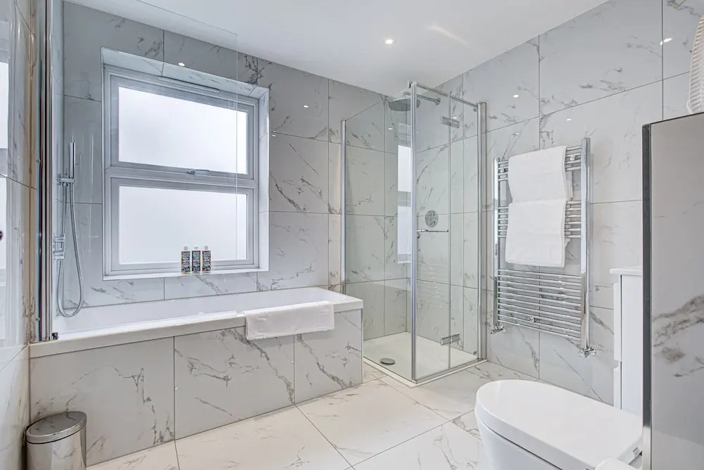 Premium 1 Bed Serviced Apartment in Greater London