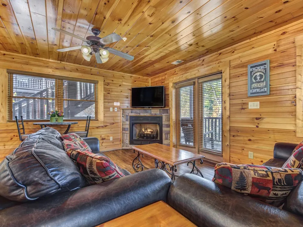 Family Ties Lodge