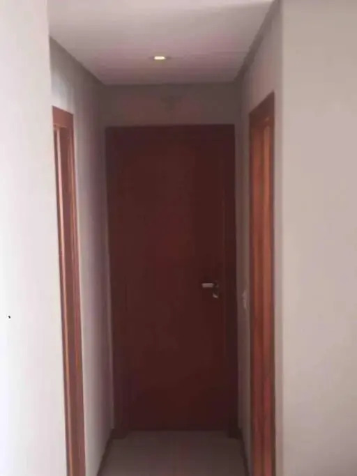 TOP DA PRAIA - 2qts, ar cond, WIFI, cozinha, garagem , completo