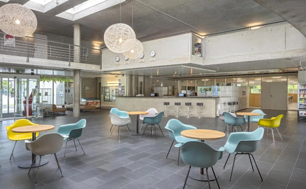 Lausanne Youth Hostel Jeunotel
