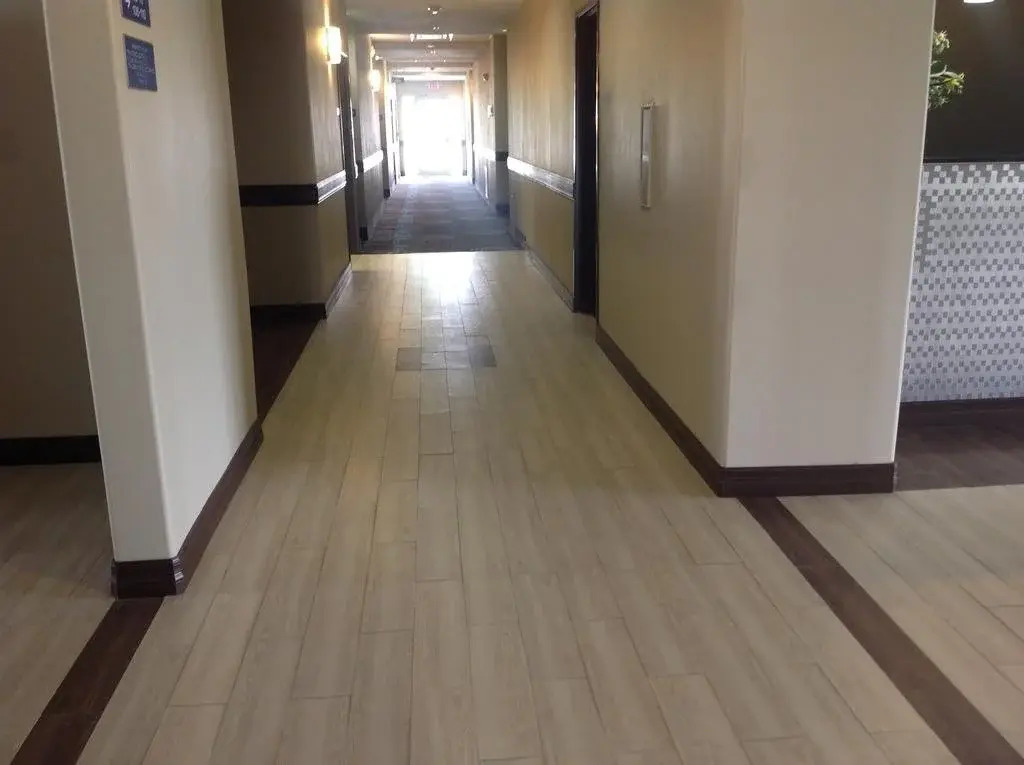 La Plaza Inn and Suites - Freer TX