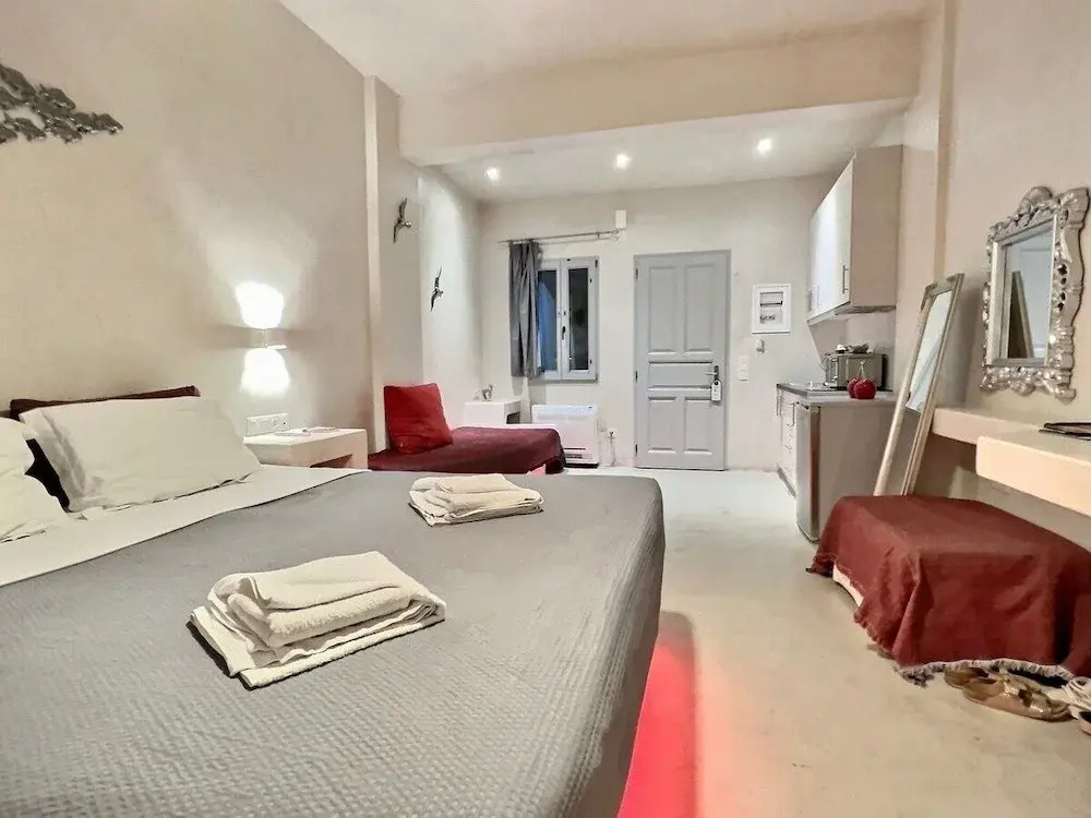 The Muse Of Santorini - Jacuzzi Suites