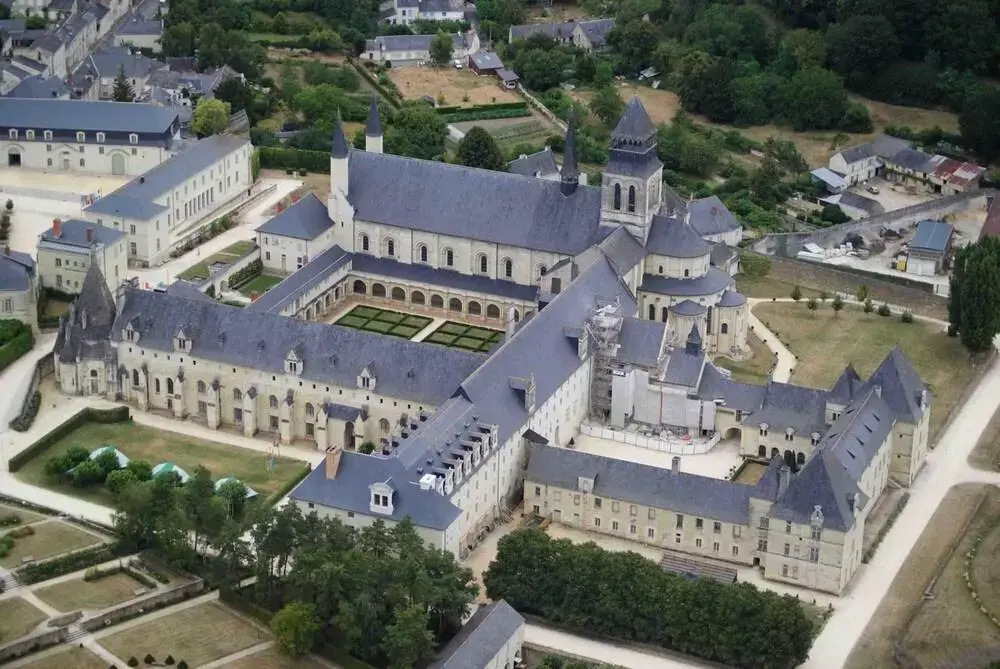 Logis Hotel Restaurant lOrée Des Bois