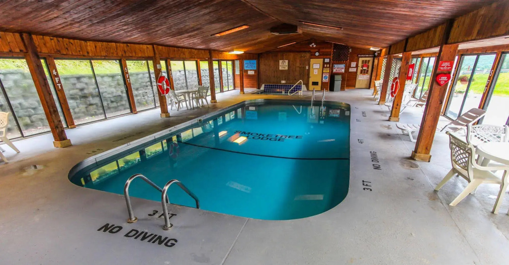 Smoketree Lodge