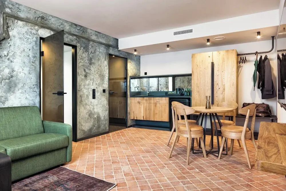 Nomadic Urban Premium Suites