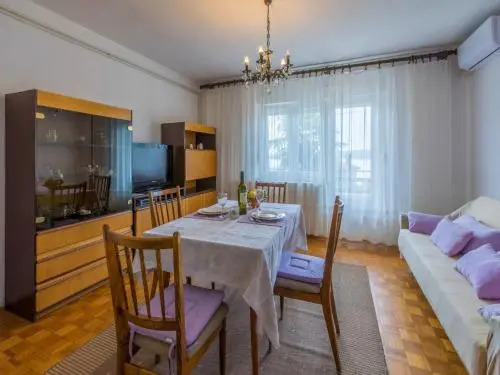 Apartments Del Mar