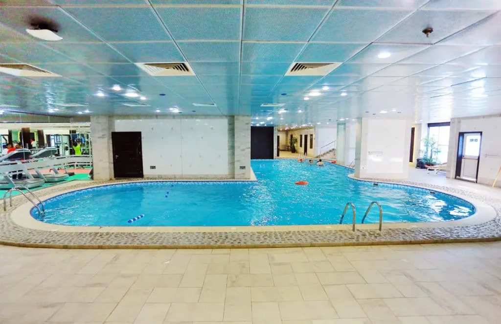 Awaliv Hotel