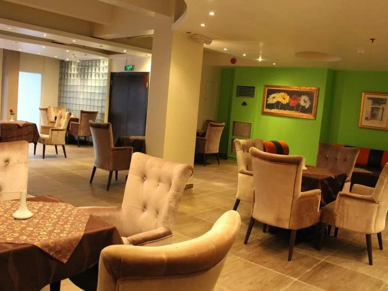 Riviera Hotel