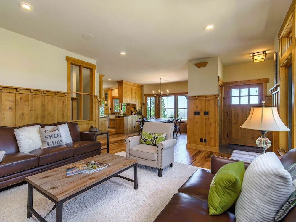 11322 Somerset Drive Home 4 Bedrooms 3 Bathrooms Home