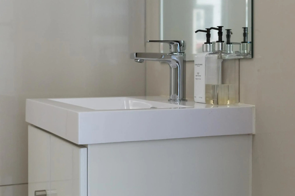 The Paragon Urbane CENTRALLY LOCATED, MODERN COMFORTS