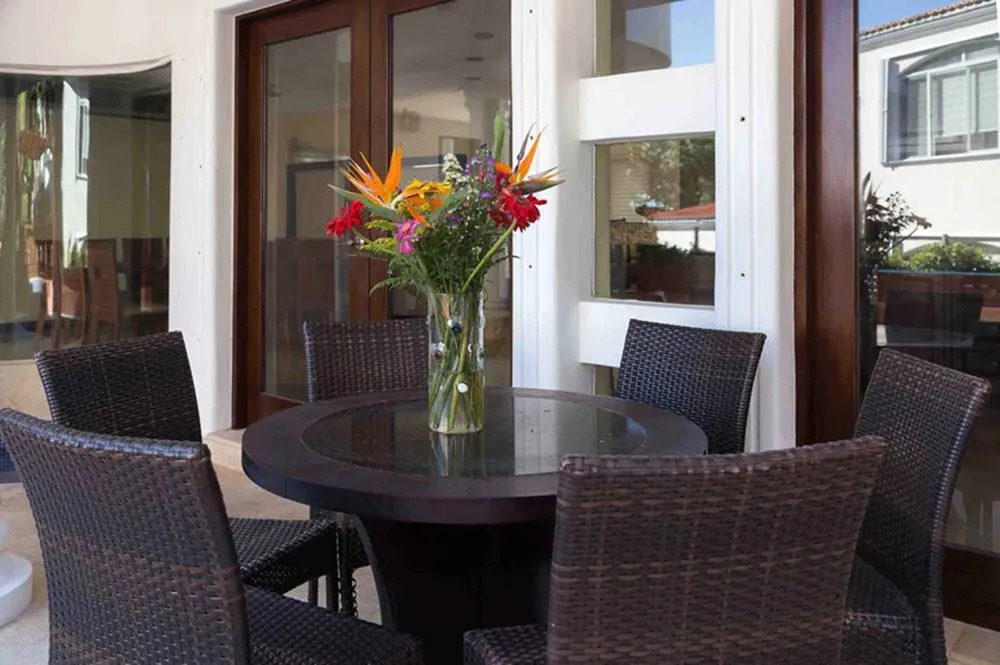 Hermosa Mayette Villa by ChezPlaya