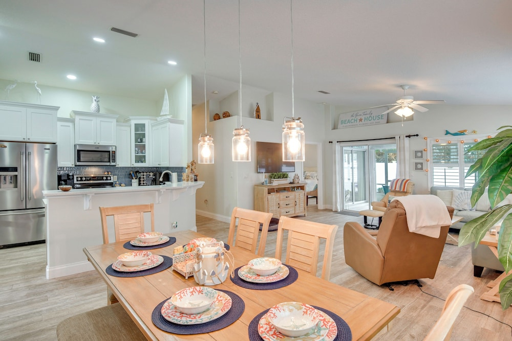 Stroll to Shore: Pet-friendly Flagler Beach Escape