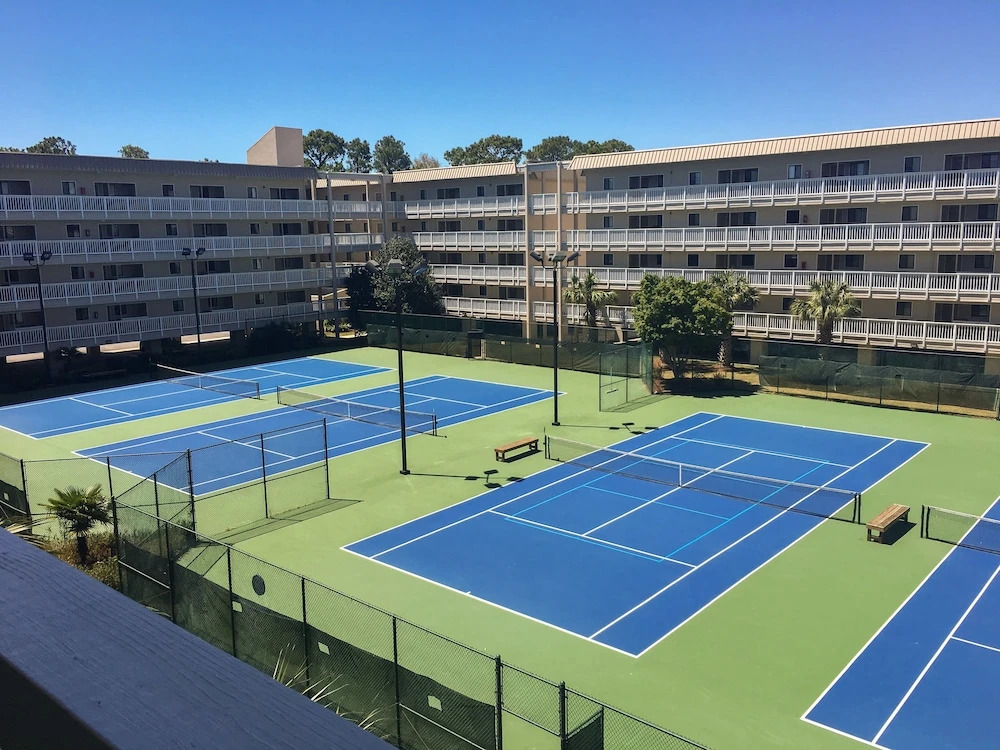 William Hilton #4305 - 2 Br Condo