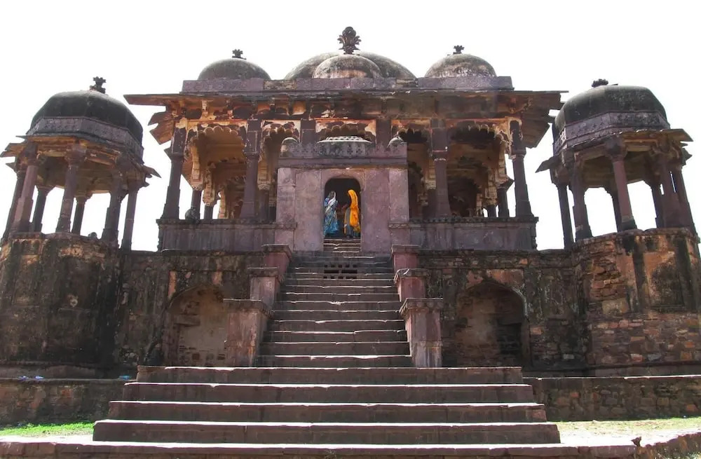 Ranthambore jungle cave