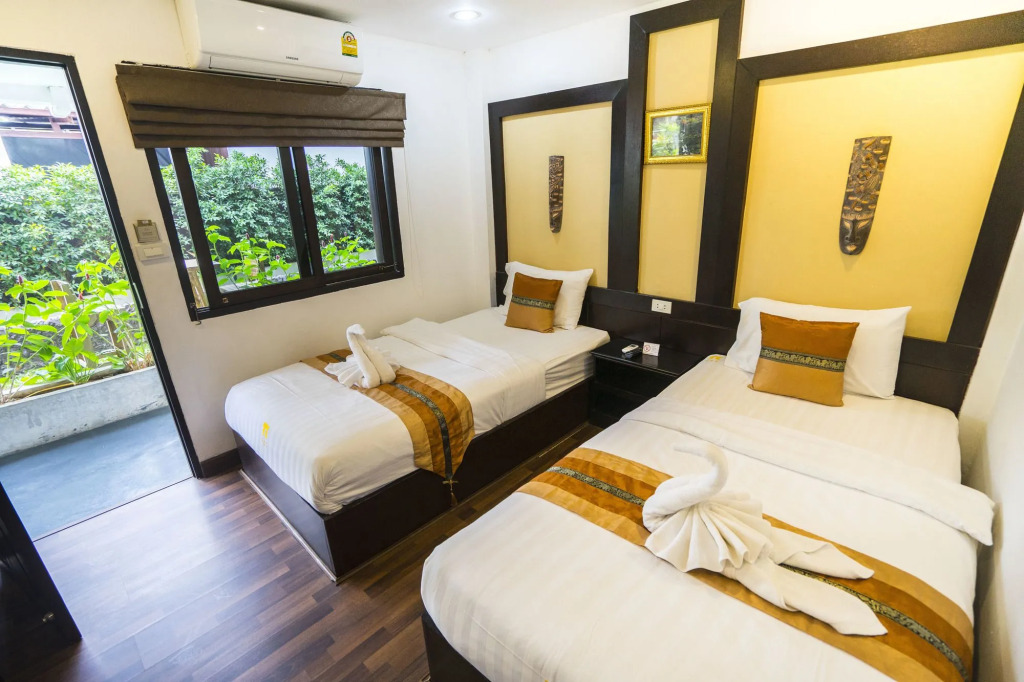 Pai Residence Chiangmai Gate