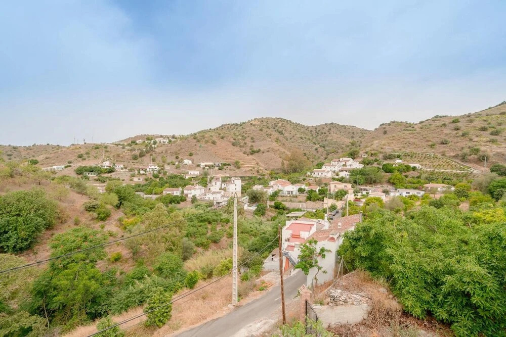 House With 2 Bedrooms in Canillas de Aceituno, With Wonderful Mountain View and Terrace - 14 km From the Beach
