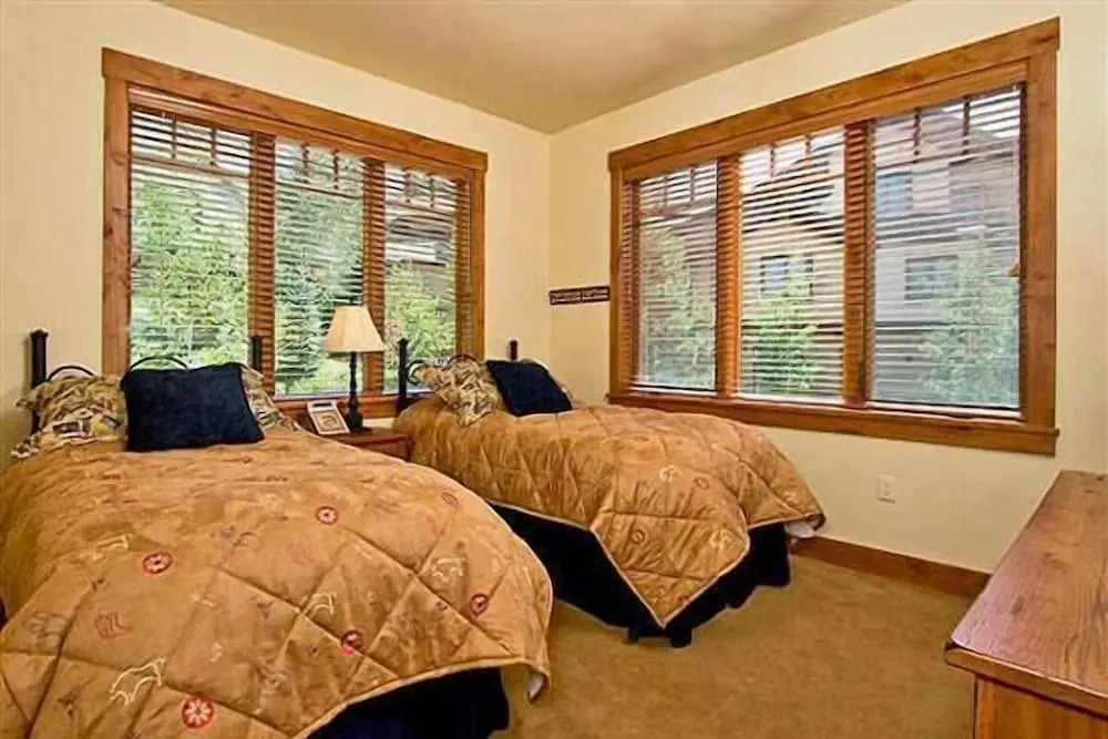 5106 Emerald Lodge, Trappeur's Crossing Apartment 5