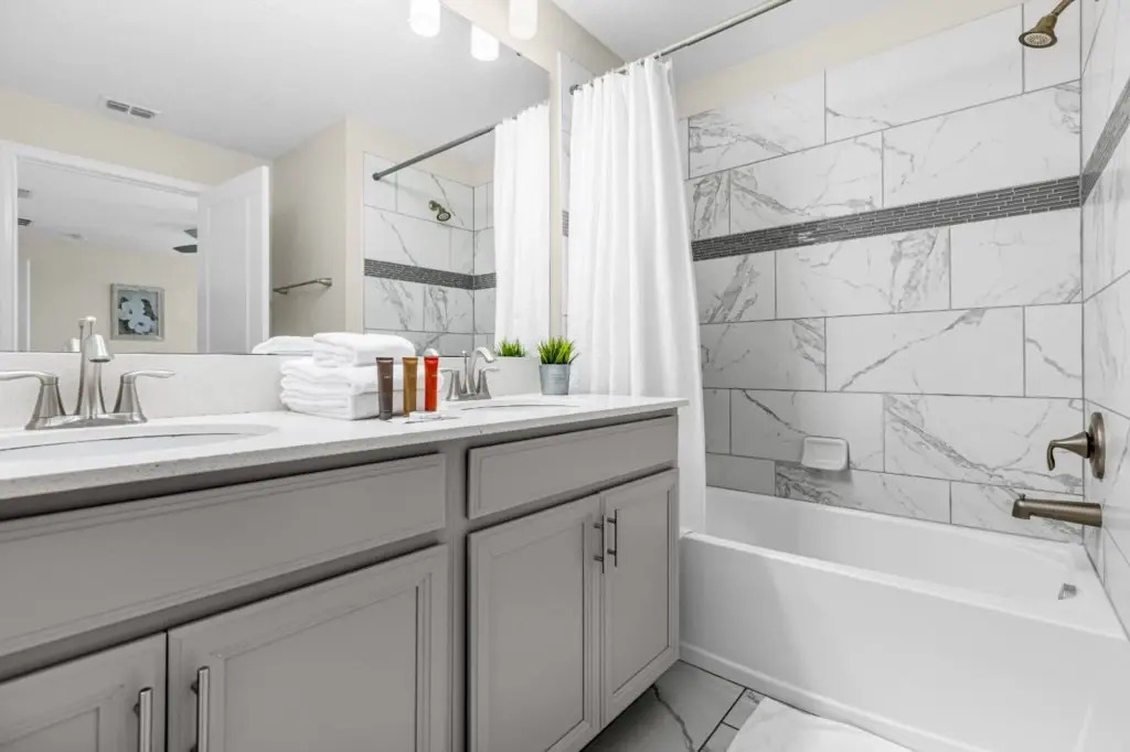 4 Bedroom/3 Bathroom Storey Lake (4900 WA), Kissimmee, US