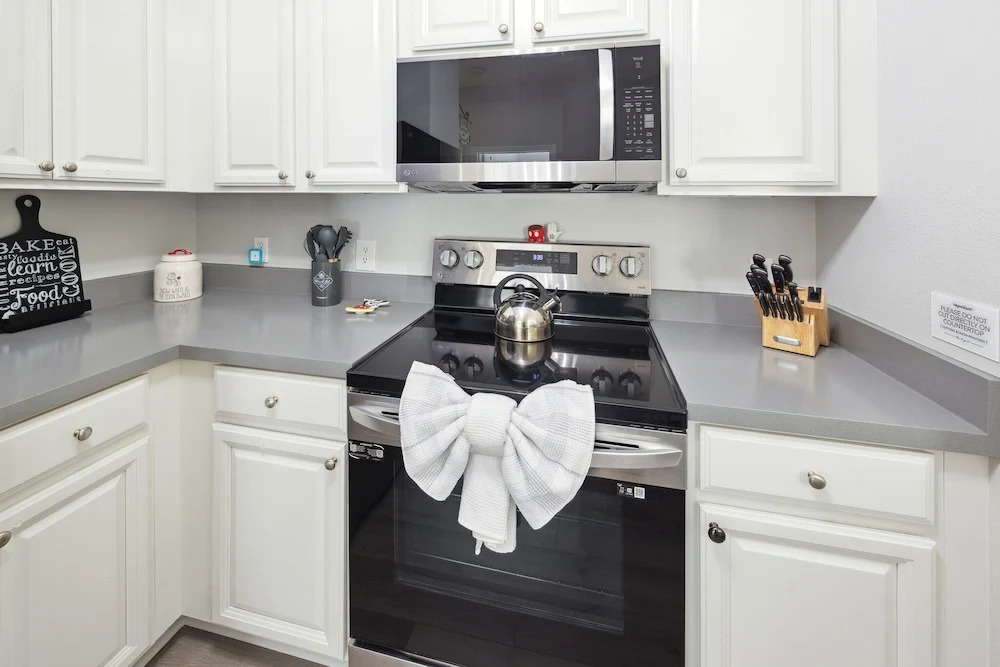 Amazing Disney Themed Oasis 3br Near Parks 3 Bedroom Townhouse by RedAwning