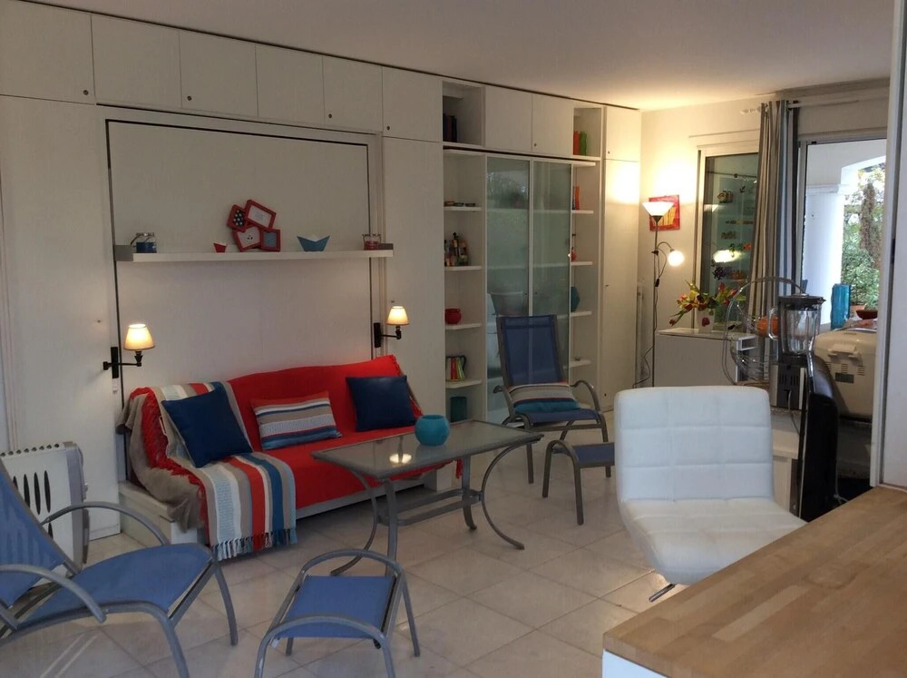 Apartment With one Bedroom in Carqueiranne, With Pool Access, Enclosed