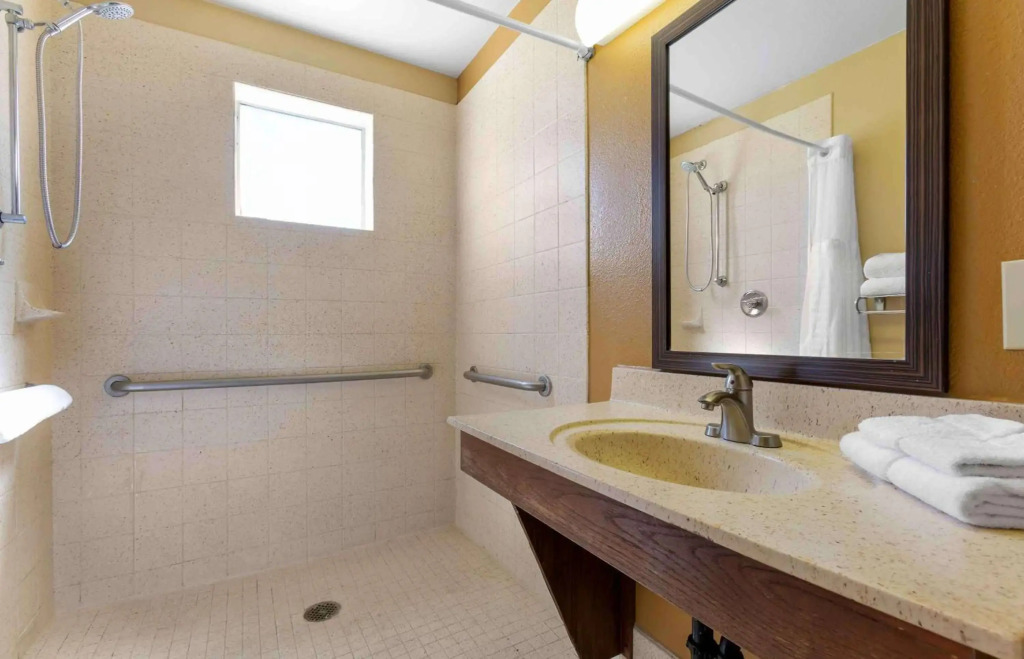 Extended Stay America Select Suites - Phoenix - Airport - E Oak St