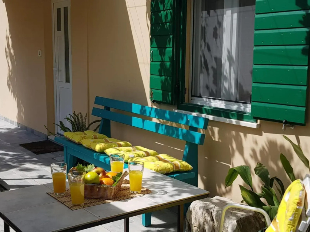 Apartment Taja, cijela kuća i vrt samo za vas