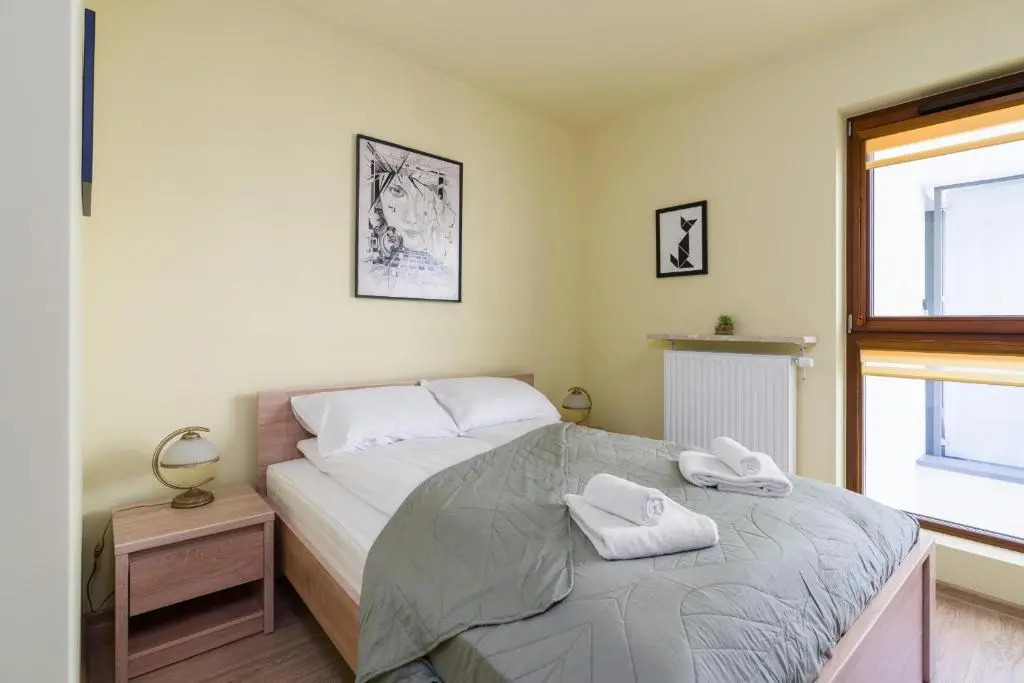 Bookowska 18 Apartments by Renters