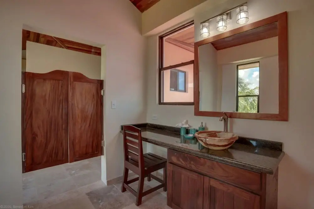 Mission Bay - Large 5 Bedroom Oceanfront w Pier and Pool