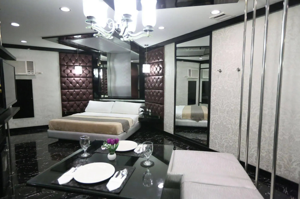 Victoria Court North Edsa