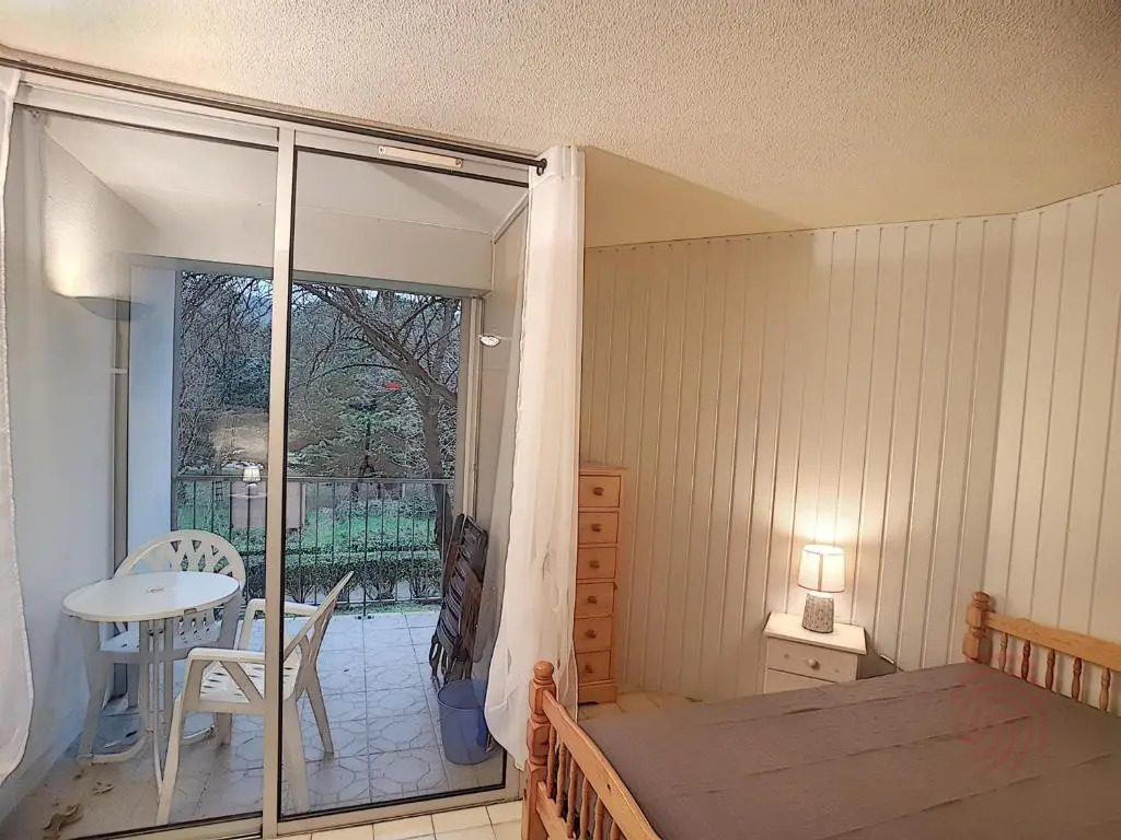 Appartement Lamalou-les-Bains, 1 pièce, 2 personnes - FR-1-451-89