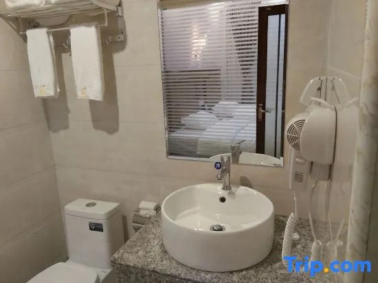Yuquan Business Hotel