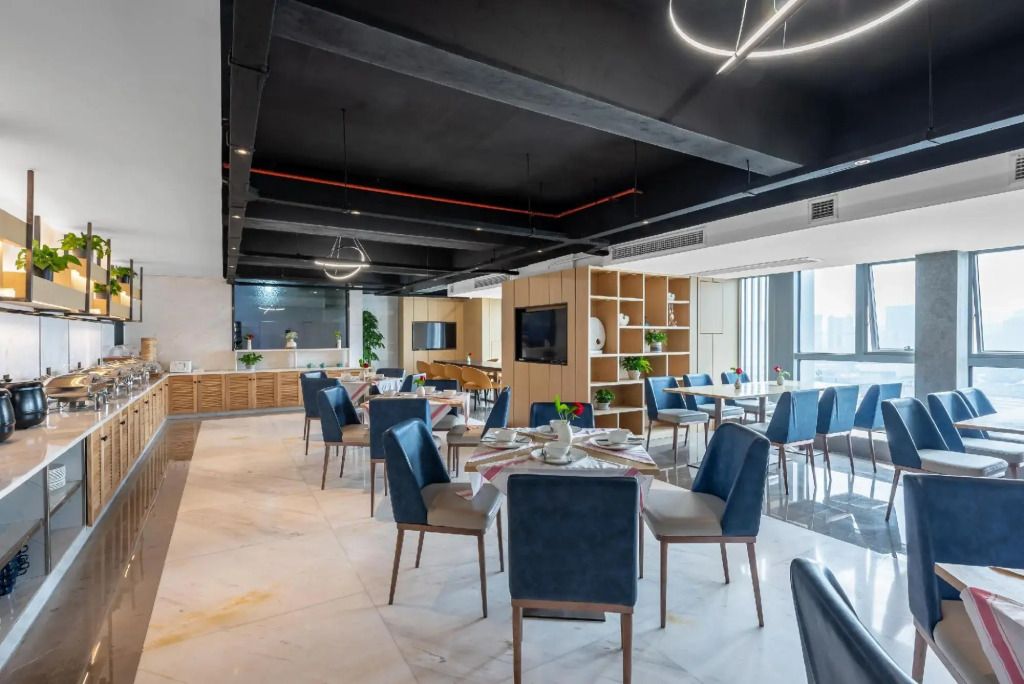 Rezen Select Chongqing Longtou Temple, North Railway Station