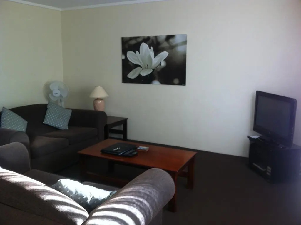 Telopea Court