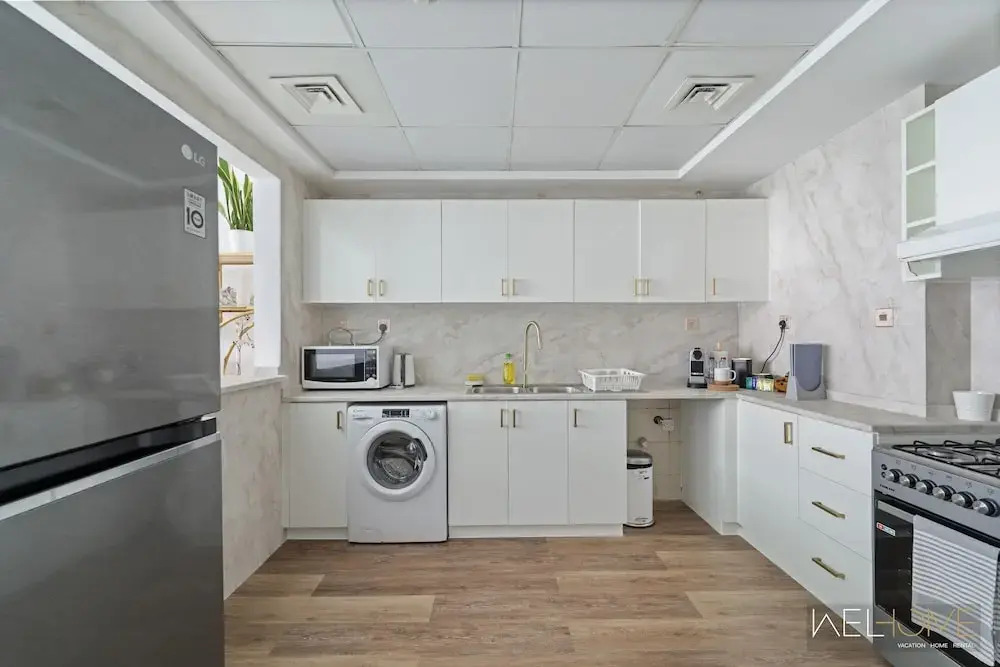 WelHome - Beautiful 1BR Apt. in Al Barsh