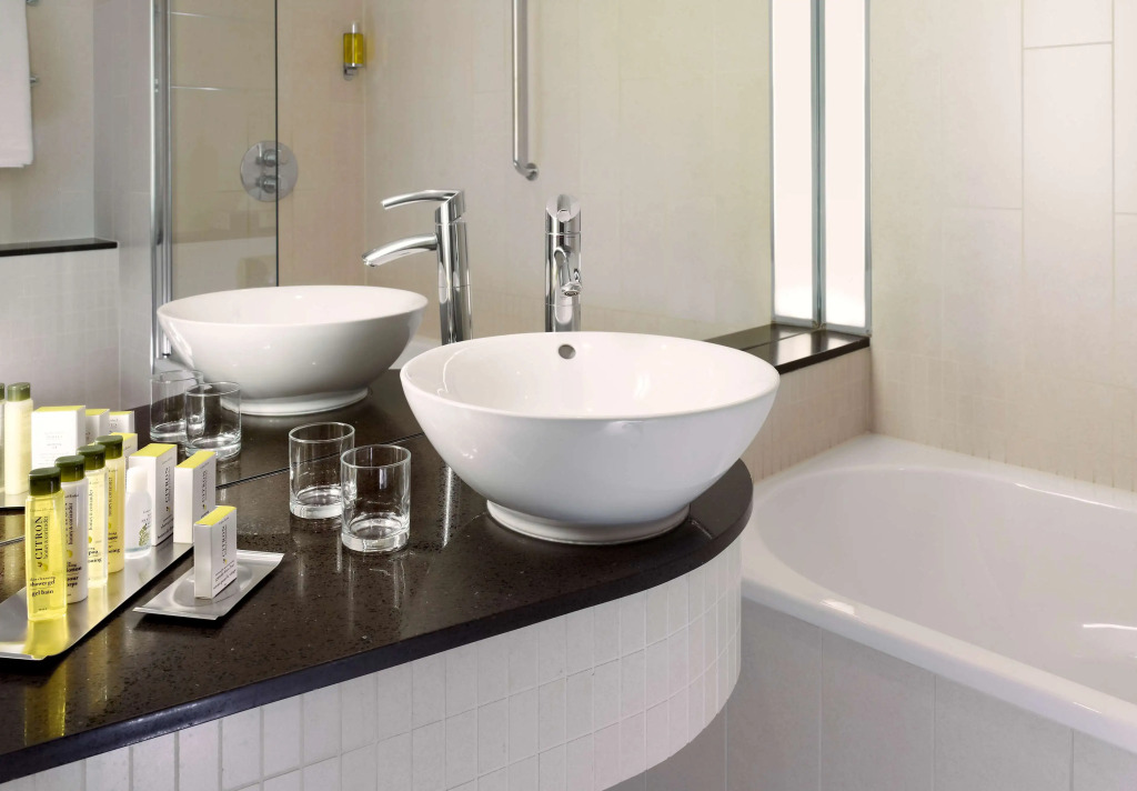 DoubleTree by Hilton London Heathrow Airport