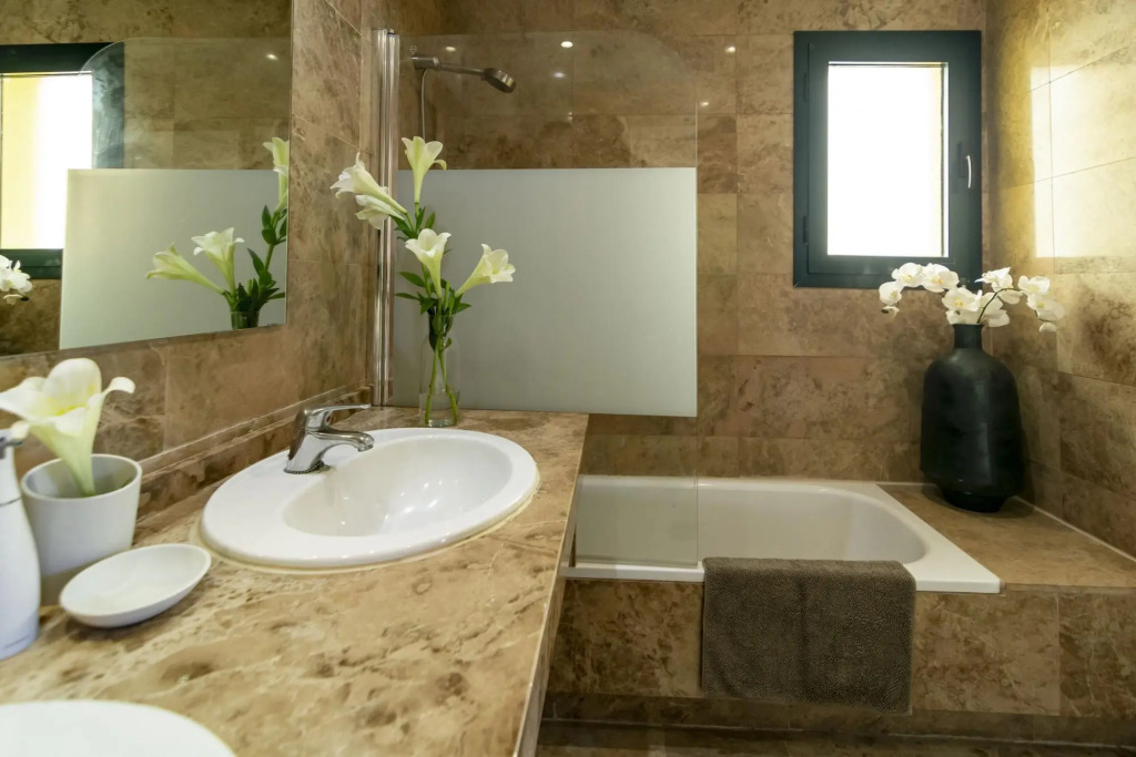 La-Beautiful 3 Bedroom Penthouse Close To Sea