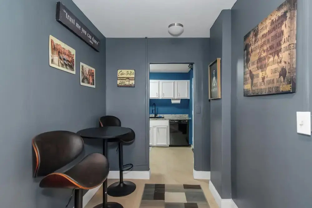 Lux 2BR Condo w/ King Beds DTWN